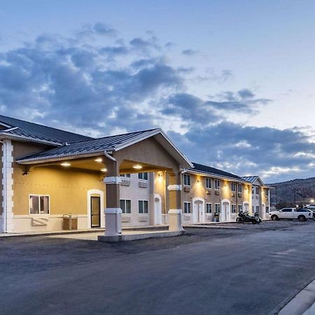 Super 8 By Wyndham Richfield Ut Hotel Exterior foto
