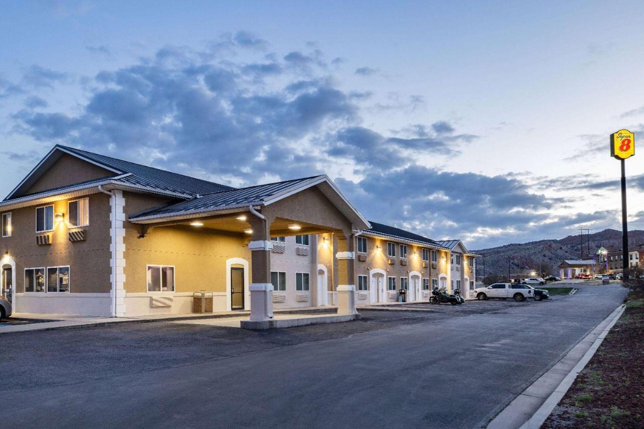 Super 8 By Wyndham Richfield Ut Hotel Exterior foto