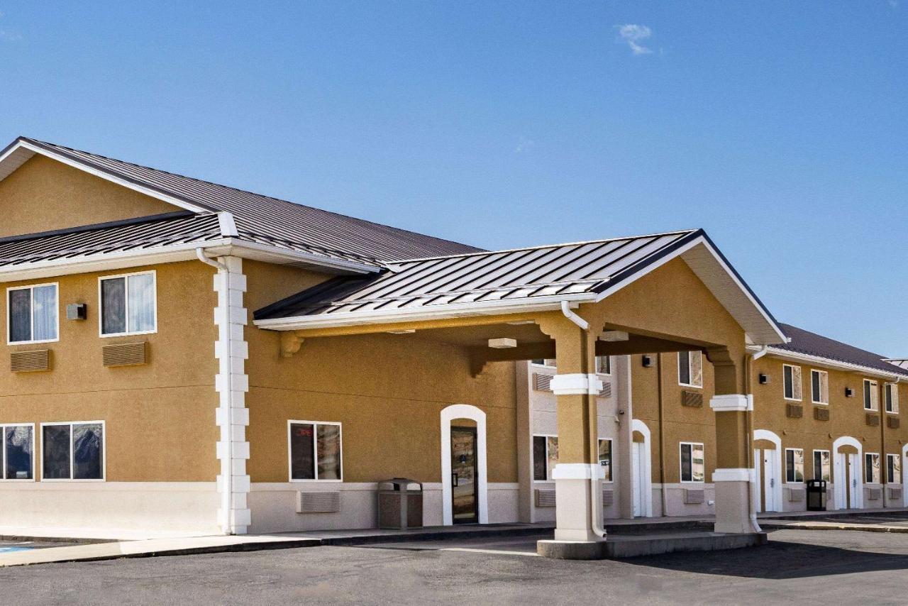 Super 8 By Wyndham Richfield Ut Hotel Exterior foto