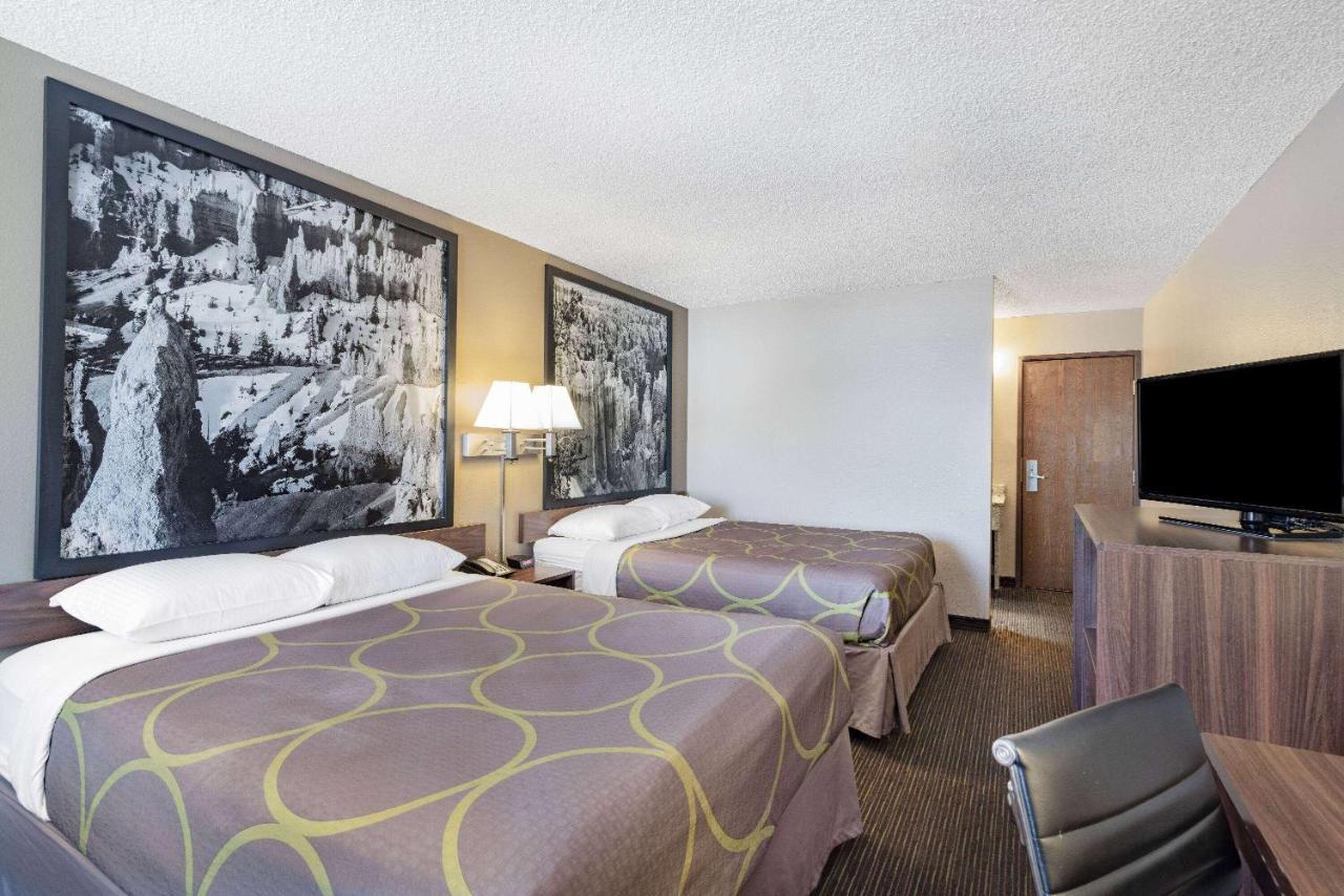 Super 8 By Wyndham Richfield Ut Hotel Exterior foto